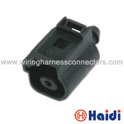 China Automotive Electrical Connectors 1 Way Oil Sensor Plug For Vw/Audi 1J0 973 081 for sale