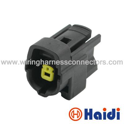 China Wire Terminal Connectors 1P Wire Harness Female Automotive Cable 174352-2 for sale