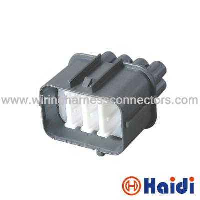 China 8 Pole Male Sealed Automotive Electrical Cable Connectors 6181-0075 for sale