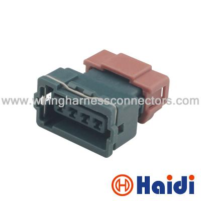 China Crimp Terminal Connector Wire Harness Plugs  With PA66 + GF Housing PB 187-04446 for sale