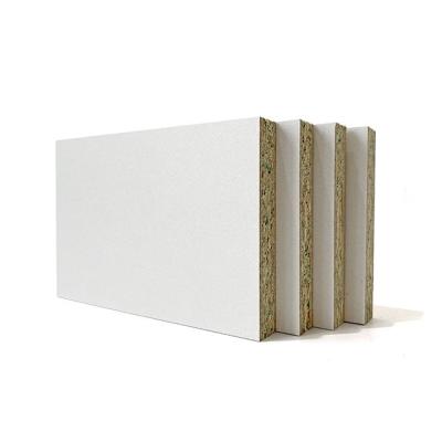 China Contemporary 1220x2440mm white melamine laminated chipboard for furniture,18mm melamine faced particleboard chipboard for sale