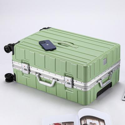 China Durable / Water Resistant Lead Industry Luggage Travel Large Capacity Suitcase Luxury Travel Bags for sale