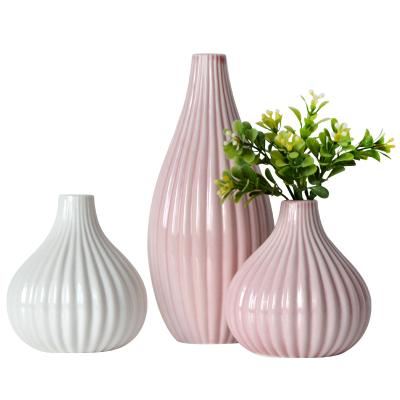 China Simple Flower Arrangement in Living Room Home Accessories Modern Crafts Vase Ceramic Office Decor Wholesale at Art Decor Factory for sale