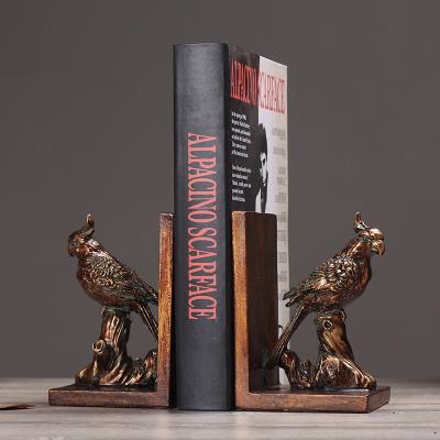 China Parrot Minimalist American Country Bird Design Bookend European Bookends Books By Study Office Book Clip Decoration Ornaments for sale