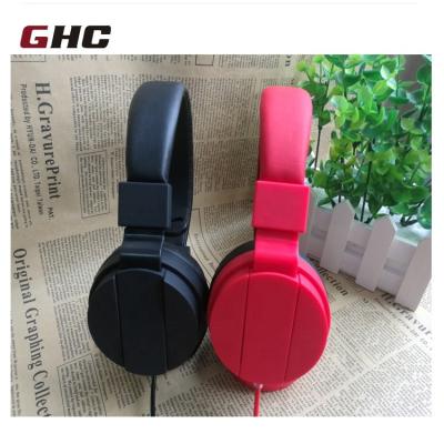 China Perfect Sound 3.5mm Wired Leather Earphone Logo Brand From Factory for sale