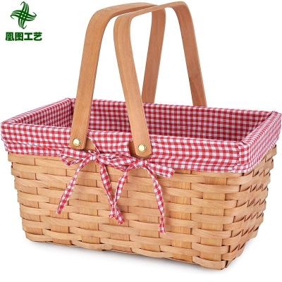 China HuangTu Viable Handmade Woven Wicker Wooden Handle Rattan Picnic Picnic Basket With Lid for sale