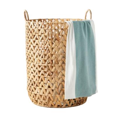 China Wholesale Hyacinth traditional handmade dirty clothes water household&hotel open weave basket basket&laundry for sale