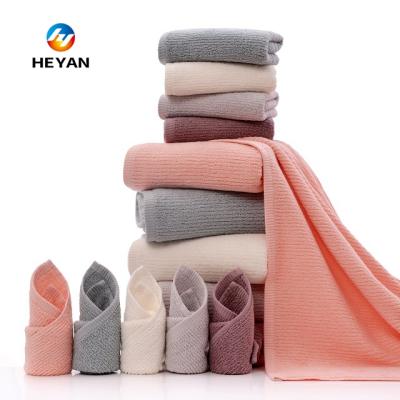 China Disposable 100% Cotton Bath Towels Wholesale For Home Hotel SPA Beach for sale