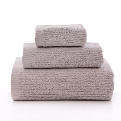 China Wholesale Factory Price Disposable 100% Cotton Soft Absorbent Adult Bath Towel Customized For Home And Hotel Spa for sale