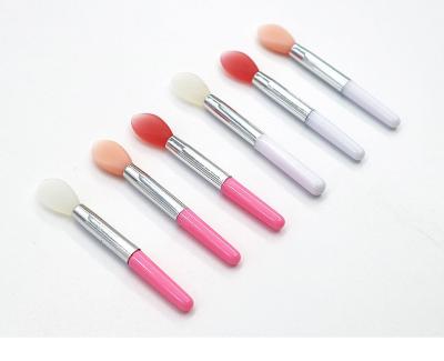 China Beauty Care Makeup Tools Professional Silicone Products Manufacturer Customized Lip Scrub Exfoliate Brush OEM Lip Brush Pen for sale