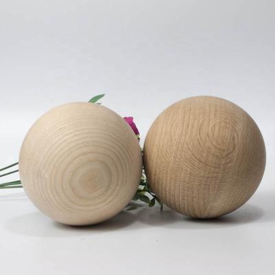 China Europe Beech Ball 40mm Wooden Bead Wooden Christmas Balls Natural Eco-Friendly Without Hole for sale