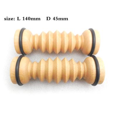 China Wooden Hand Foot Roller - Hand Grip Body Massager, High Quality Beech Wood Material with Clear Varnish 140x45MM for sale