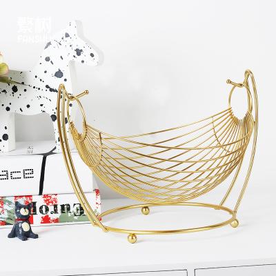 China Wholesale Minimalist Shape Design Flower Petal Gold Metal Wire Modern Fruit Basket for sale