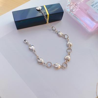 China Soft Vintage Heart Bracelets Women Spring And Lovers New Summer Friendship Valentine's Day Metal Memorial Bangle Bracelet for sale