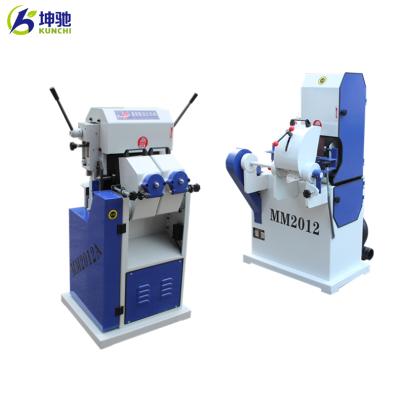 China Polishing the wood rod in the smooth wood sanding machine/round bar sander supplied by KUNCHI for sale