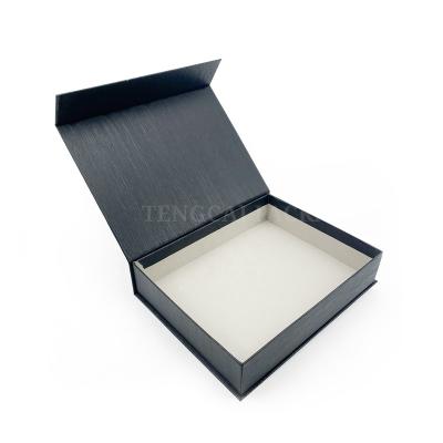 China Handmade Rigid Matt Lamination Cosmetic Packing Paper Box Hair Care Paper Box Cardboard Jewelry Necklace Boxes for sale