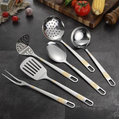 China Sustainable Crown Gold Plated Stainless Steel Kitchen Utensils Set Potato Grinder Meat Fork Skimmer for sale