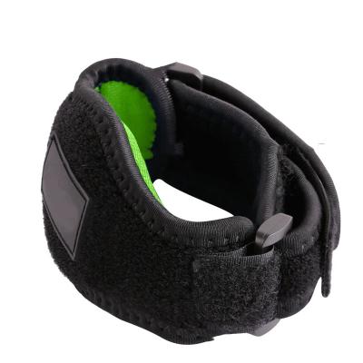 China High Quality Breathable Tennis And Golf Elbow Brace Support Tape With Compression Pad For Both Men And Women for sale