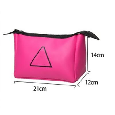 China Wear Resistance Lightweight Fashion Washable Square Bag Small Travel Women Grab Wash Cosmetic Bag for sale