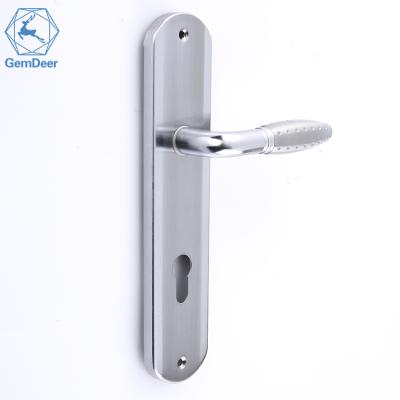 China Door Handle 1.0MM Thickness Iron Plate Hotel DOOR LOCK SIZE DOOR HANDLE LOCK Aluminum Aluminum Door Latch LARGE Set for sale