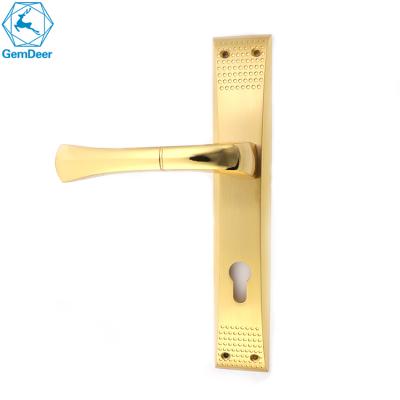 China New design high quality elegant design iron door hot sale color door handle golden lock for sale