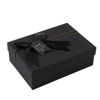 China A Gift Box For My Father Custom Frosted Clamshell Black Luxury Hard Paper Gift Box, Gift Box For Your Lover for sale