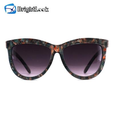 China Ease 2020 New Fashion New Arrival Metal Trim Wholesale Hot Selling Plastic Sunglasses For Women Men Eye Unisex Wear for sale