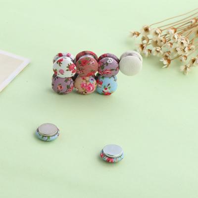 China Muslim Floral Magnet Pin Strong Magnet Brooch Pin Khimar Magnetic Hijab Scarf Classy Fashion Abaya Cloth Craft for sale