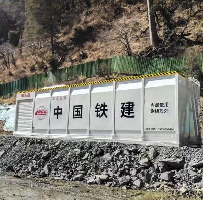 China In einem Container befindet sich eine tragbare Tankstelle mit Pumpe zu verkaufen