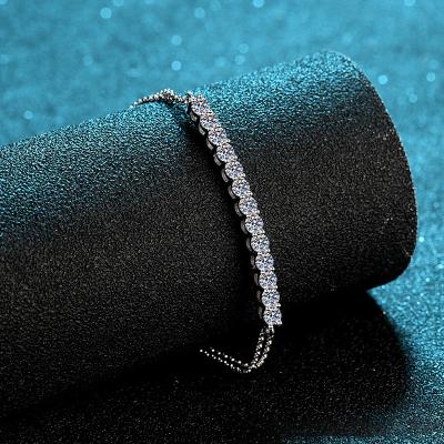 China TRENDY good 925 sterling silver bracelets 1.3ct moissanite bracelet women jewelry for sale