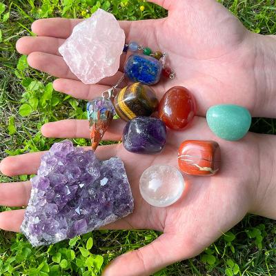 China 10PCS Global Healing Natural Stones Set With Amethyst Rose Quartz Pendulum Cluster 7 Chakra Energy Stone Crystals For Witchcraft for sale