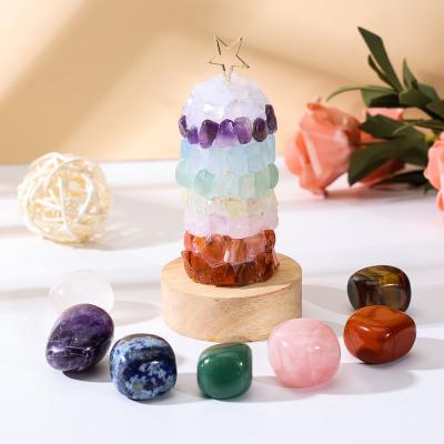 China Global Glow Crystal Gravel Lamp With 7 Chakra Stones Sets Fitted Wooden USB Stand Bedside Night Light Healing Meditation Gifts for sale