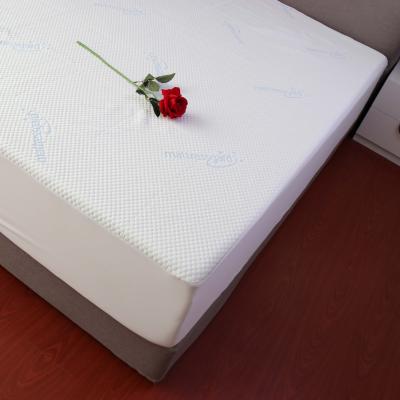 China Amazon Waterproof Hot Selling Cooling Mattress Cover Hypoallergenic And Waterproof Mattress Protector Queen Size for sale