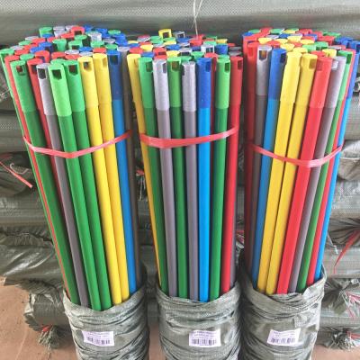 China Colombia Market Home Hot Selling Wooden Broom Stick PVC Coated Solid Design Wooden Broomstick for sale