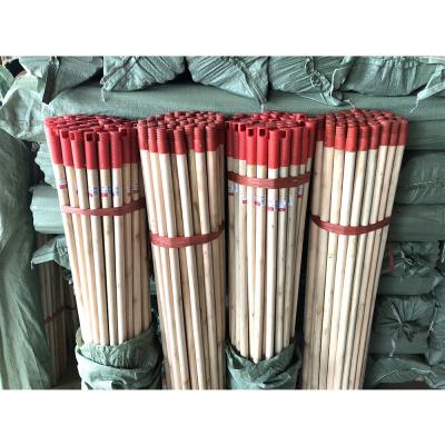 China 120cm Sustainable Wooden Broom Stick 126cm Natural Wooden Broom Handle With Plastic Wire for sale