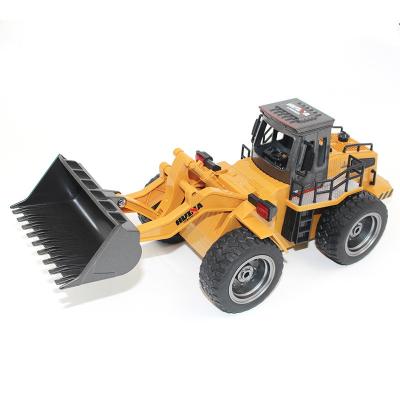 China RC Hobby Toys 2.4G 6CH 1/18 Alloy RC Bulldozer Construction Remote Control Truck Huina 1520 for sale