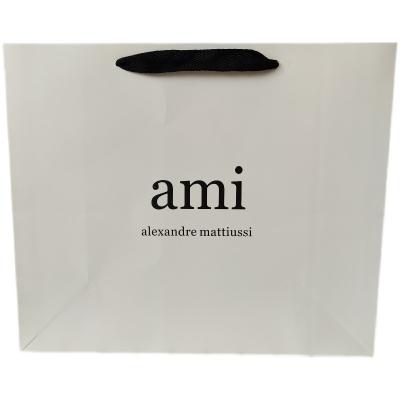 China Top Selling Recyclable Made In China Shop Packaging Tote Gift Paper Shop Bag for sale