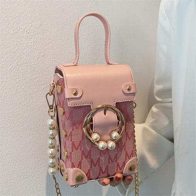 China Fashion Factory Direct Selling Pearl Chain Women PU Shoulder Handbags For Lady Small Purses Square Handbags for sale