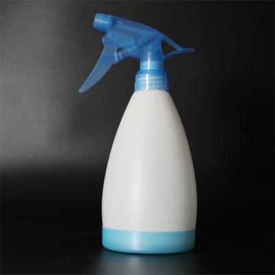 China Household Gardening Products Household Small Watering Can Trigger Plastic Trigger Spray Bottle for sale