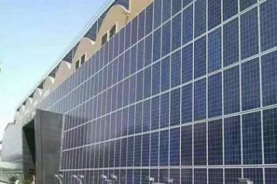 Cina Produttore di energia solare vetro fotovoltaico resistente alle intemperie Dimensione personalizzata in vendita