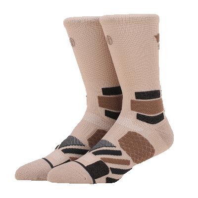 China New Breathable Custom Made Men Pressure Socks Logo Soccer Hogs Colorful Compression Basketball Socks for sale