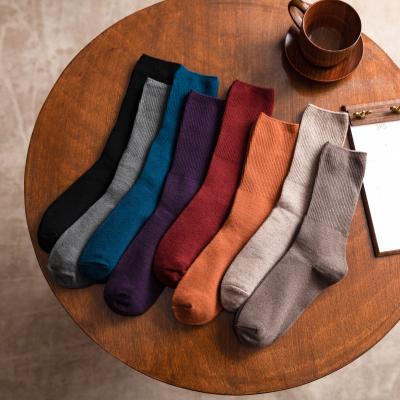 China Custom Teen Women Girl Autumn Winter Plain Color Cotton Casual Socks QUICK DRY Dress Slouch Socks for sale