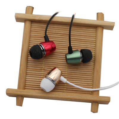 China Metal Over-Ear Wired Noise Canceling Earphone For iPhone MP3 Computer Headset for sale