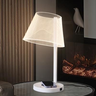 China Modern Side Bed Radio Dimmable 9w Table Fill Lamp With Usb Charging Port for sale