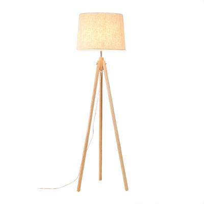 China Modern Led Nordic Living Room Wooden Standing Bedroom Morden Lamp Tripod Floor Lamp for sale