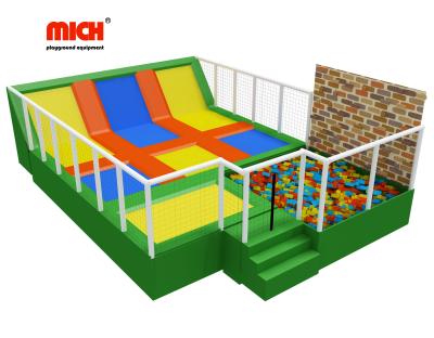 China Custom Indoor Trampoline Protective Net Being Placed With Foam Pit Climbing Wall for sale