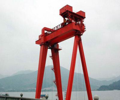 China Overhead Lifting Equipment 600t Shipbuilding Gantry Crane For Handling Workshop for sale