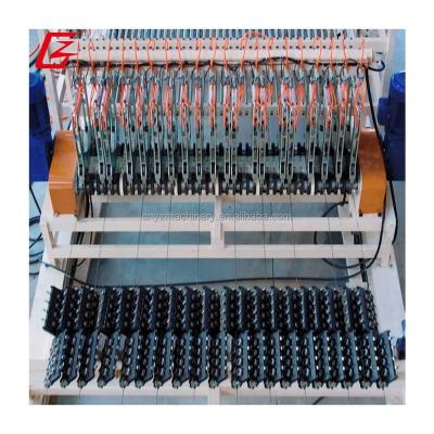 China Construction YZ 2022 Chinese Wire Mesh Factory Chicken Cage Wire Mesh Fence Welding Making Machine for sale