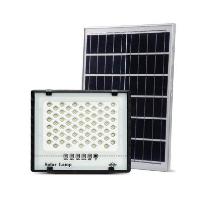 China Wholesale Garden In Light Remote Control Outdoor Solar Powered IP67 Led Flood Light From China for sale