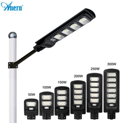 China Garden Anern High Power 300w Solar Power Garden Light for sale